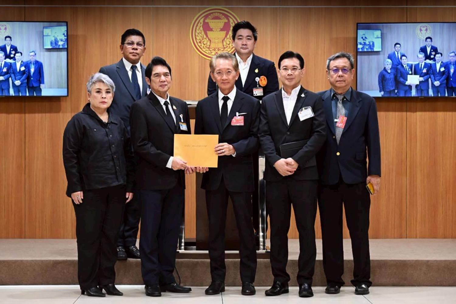 ‘พลังประชารัฐ’ จี้สอบปฏิญญากัวลาลัมเปอร์โยงปม ‘แรร์เอิร์ธ’ หวั่นต่างชาติแทรกแซง