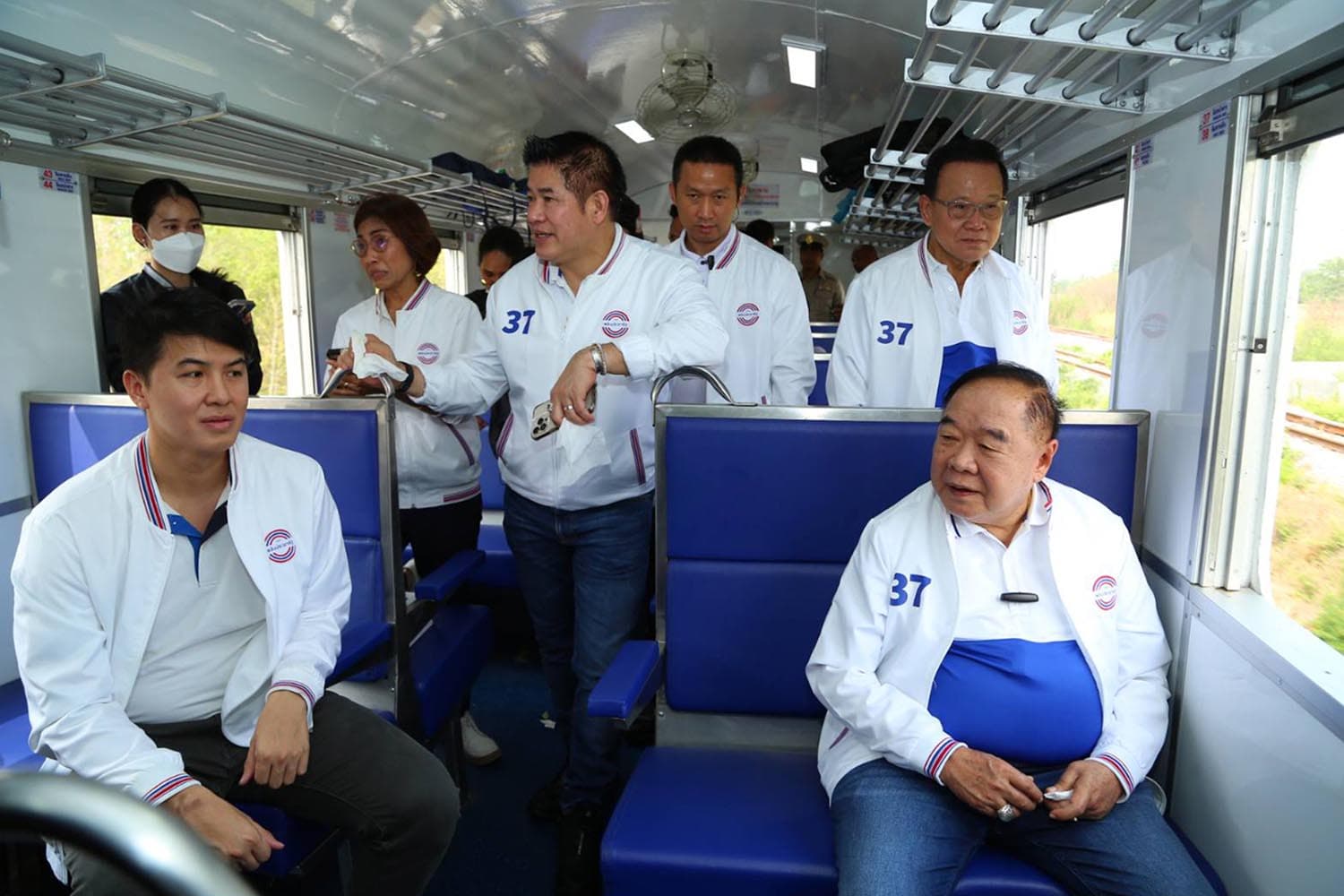 Palang_Pracharat_Party_reveals_the_policy_funding_for_farmers_SPACEBAR_Hero_7638387e2d.jpeg
