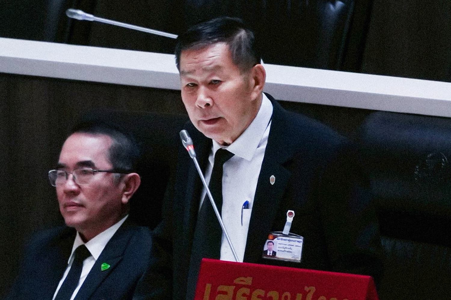 3 พรรคเล็ก ลุกอภิปราย 'คริส' หนุน-'เสรีพิสุทธิ์' ค้าน ขณะ 'หมอวรงค์' งดออกเสียง ให้ 'อนุทิน'