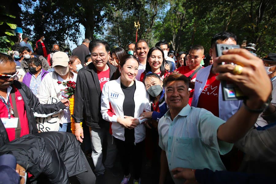 Phaethongthan_leads_Pheu_Thai_to_Ratchaburi_Ask_for_a_land_slide_for_the_provinces_SPACEBAR_Photo02_9c8131473f.jpeg