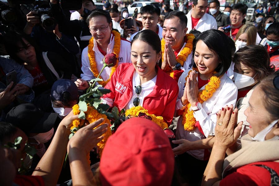 Pheu_Thai_Party_ignores_Jatuporn_criticism_SPACEBAR_Photo01_d83d9f5a51.jpeg