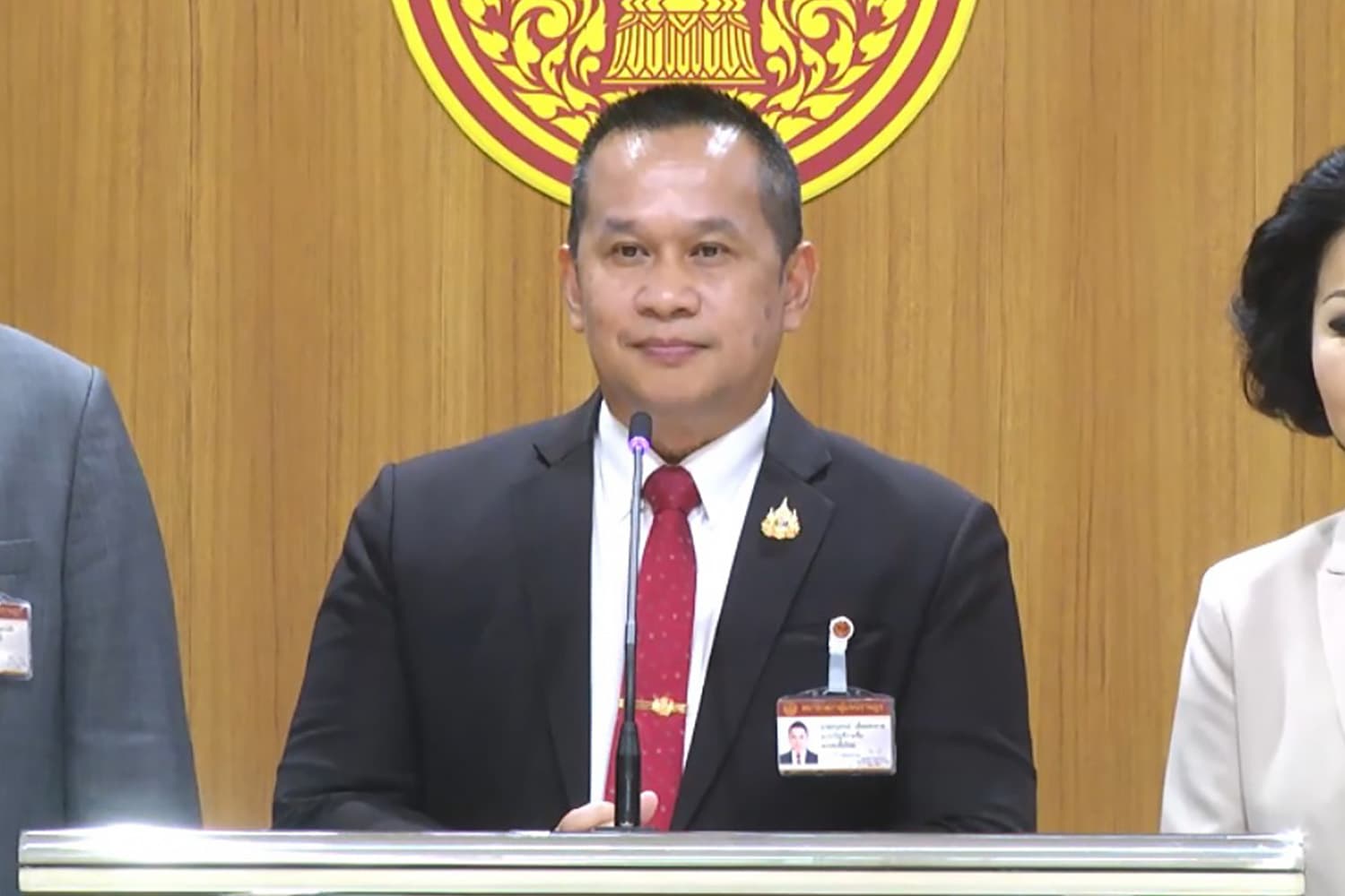 Pheu_Thai_Party_sets_up_team_to_protect_the_House_of_Representatives_SPACEBAR_Hero_b27069af17.jpg