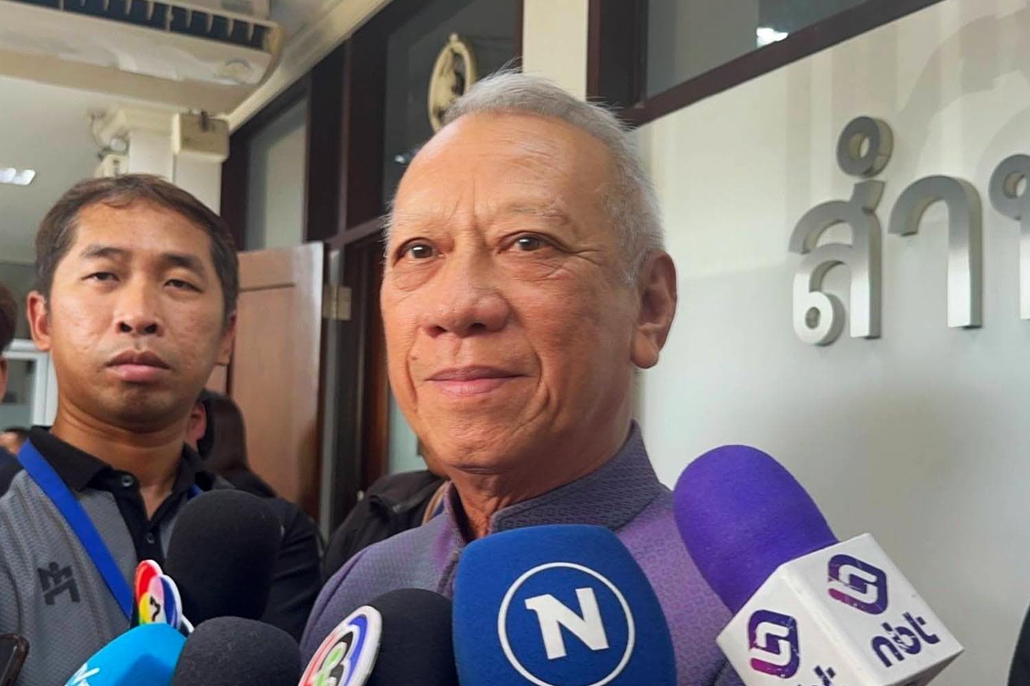 ทุกอย่างมีทางออก! ‘พิพัฒน์’ โต้ข่าว ‘ภูมิใจไทย’ ต่อรอง ‘ปรับ ครม.ทั้งคณะ’