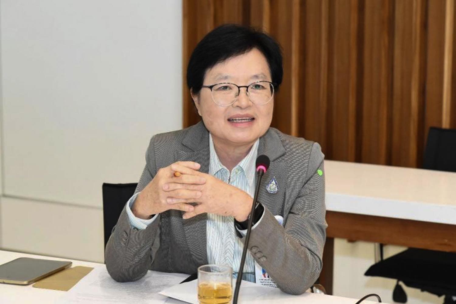 Phongsri_does_not_contradict_about_Somchai_filed_against_Chuan_SPACEBAR_Hero_01b6ee66f9.jpeg