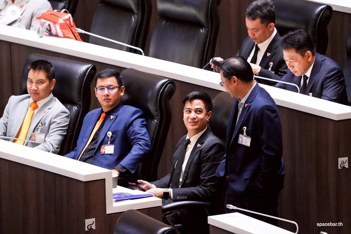 Photo-StoryAnutin-delivers-his-policy-statement-to-Parliament-SPACEBAR-Photo12.jpg