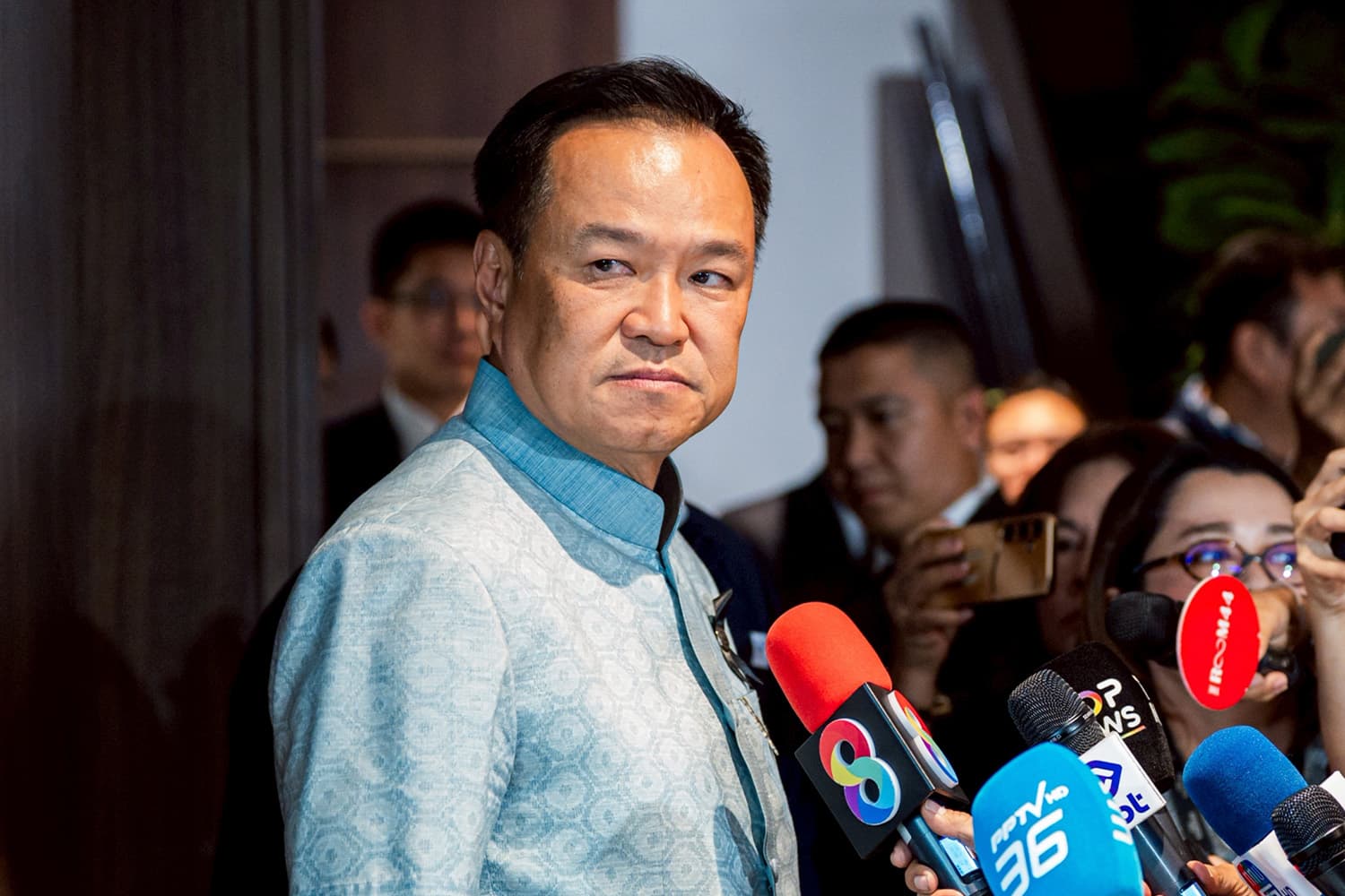 ‘อนุทิน’ สั่ง 193 สส. ห้ามมี ‘มุ้ง-ก๊วน’ มีแค่ ‘มุ้งอนุทิน’ กำชับเคลียร์ ‘หุ้น-สัมปทาน’