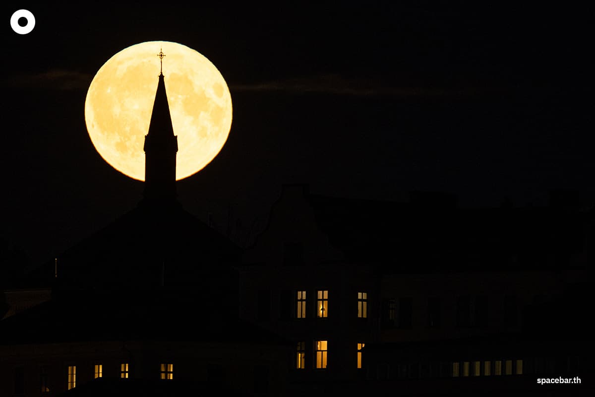 Photo_story_first_super_blue_moon_of_2024_SPACEBAR_Photo03_e25caec4ef.jpg