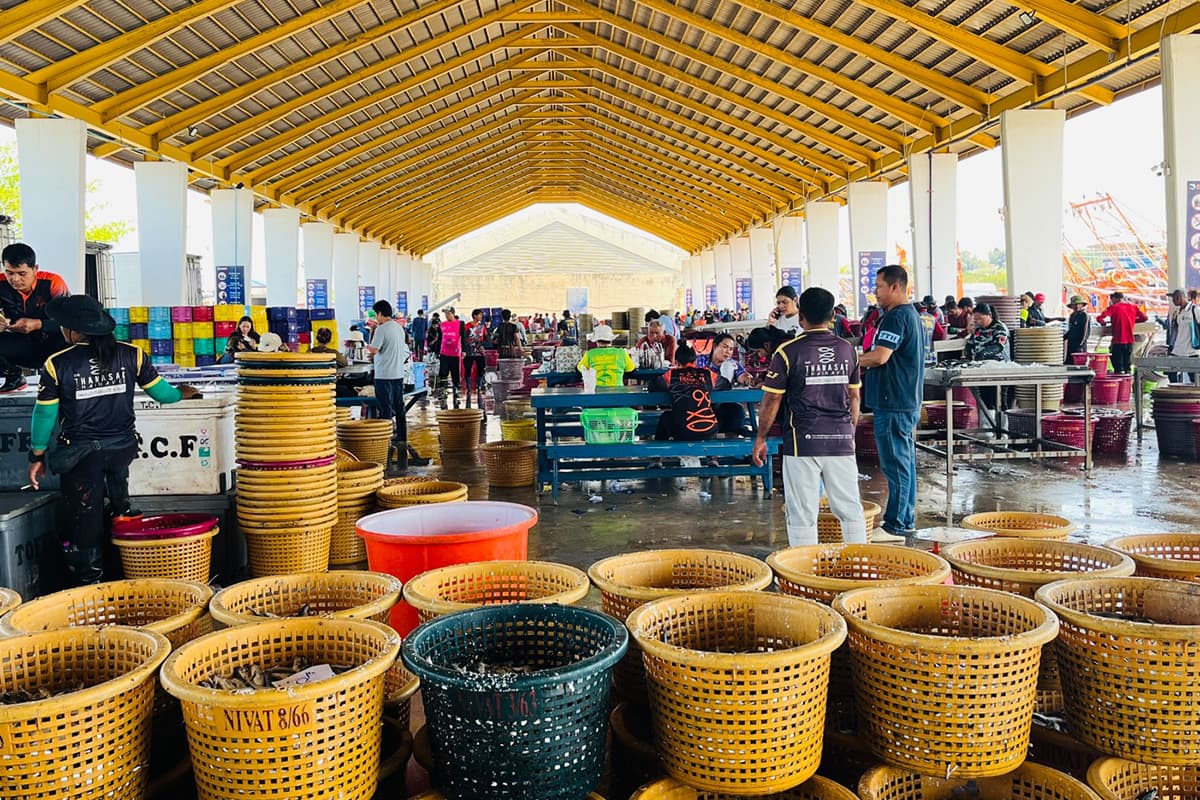 Phuket-fishermen-are-reeling-from-high-fuel-prices-fearing-a-disruption-SPACEBAR-Photo09.jpg