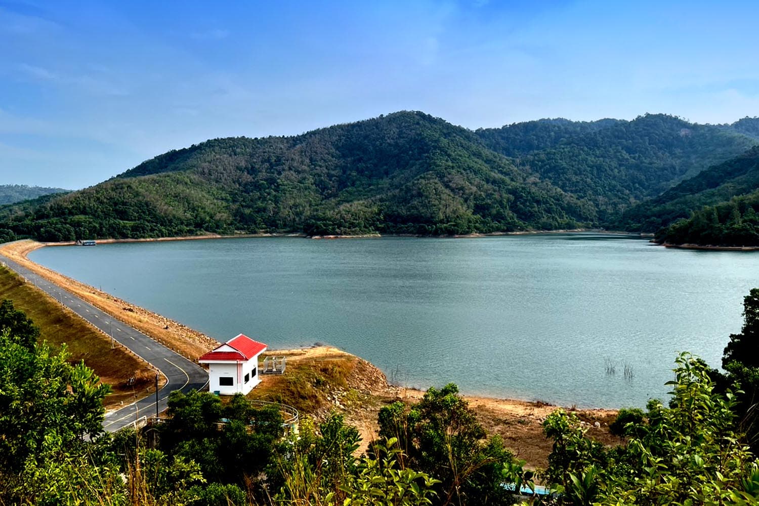 Phuket_prepares_to_find_alternative_water_sources_to_cope_with_drought_SPACEBAR_Hero_e499390fed.jpg