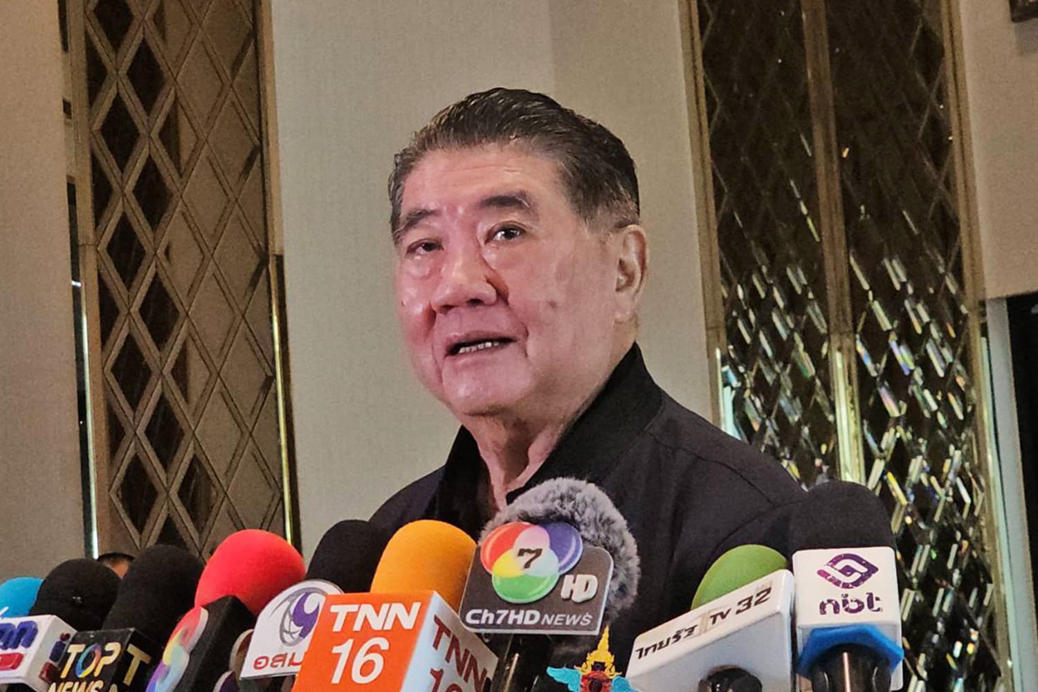 ทุกคนก็มีหน้าที่ ‘ภูมิธรรม’ เผยไม่มีอะไร ‘กพช.’ ดื้อไปศาลโลก