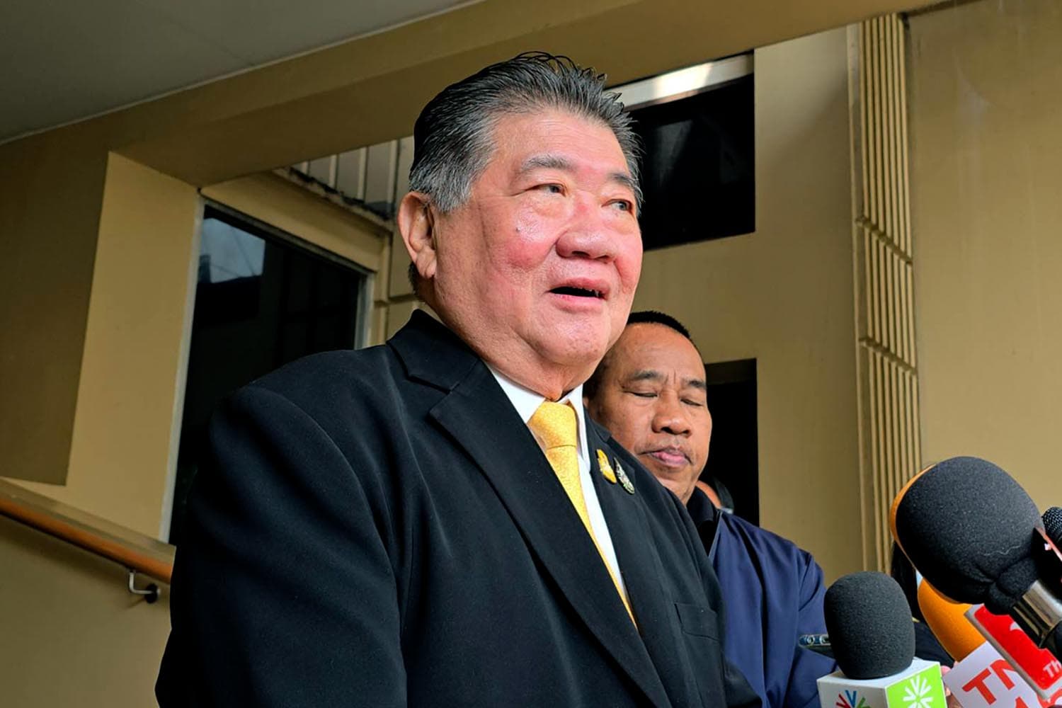 Phumtham_confirms_amendments_to_the_constitution_through_referendum_3_times_SPACEBAR_Hero_e021635289.jpg