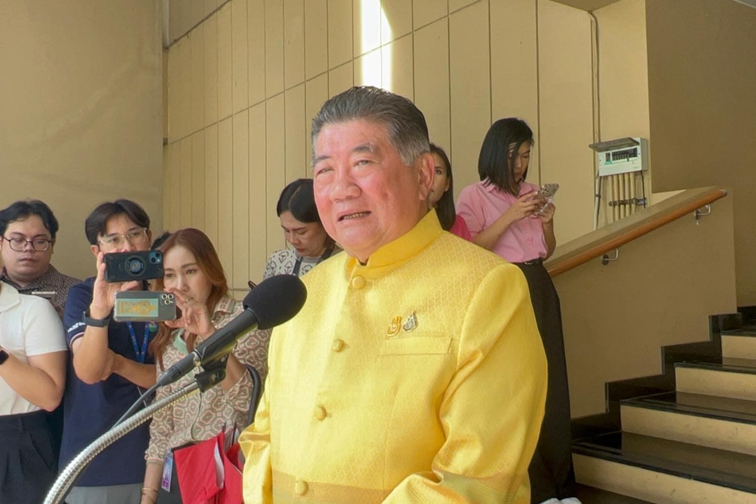 Phumtham_not_believe_case_of_40_senators_linked_to_government_coalition_leader_SPACEBAR_Hero_67c9f36934.jpg