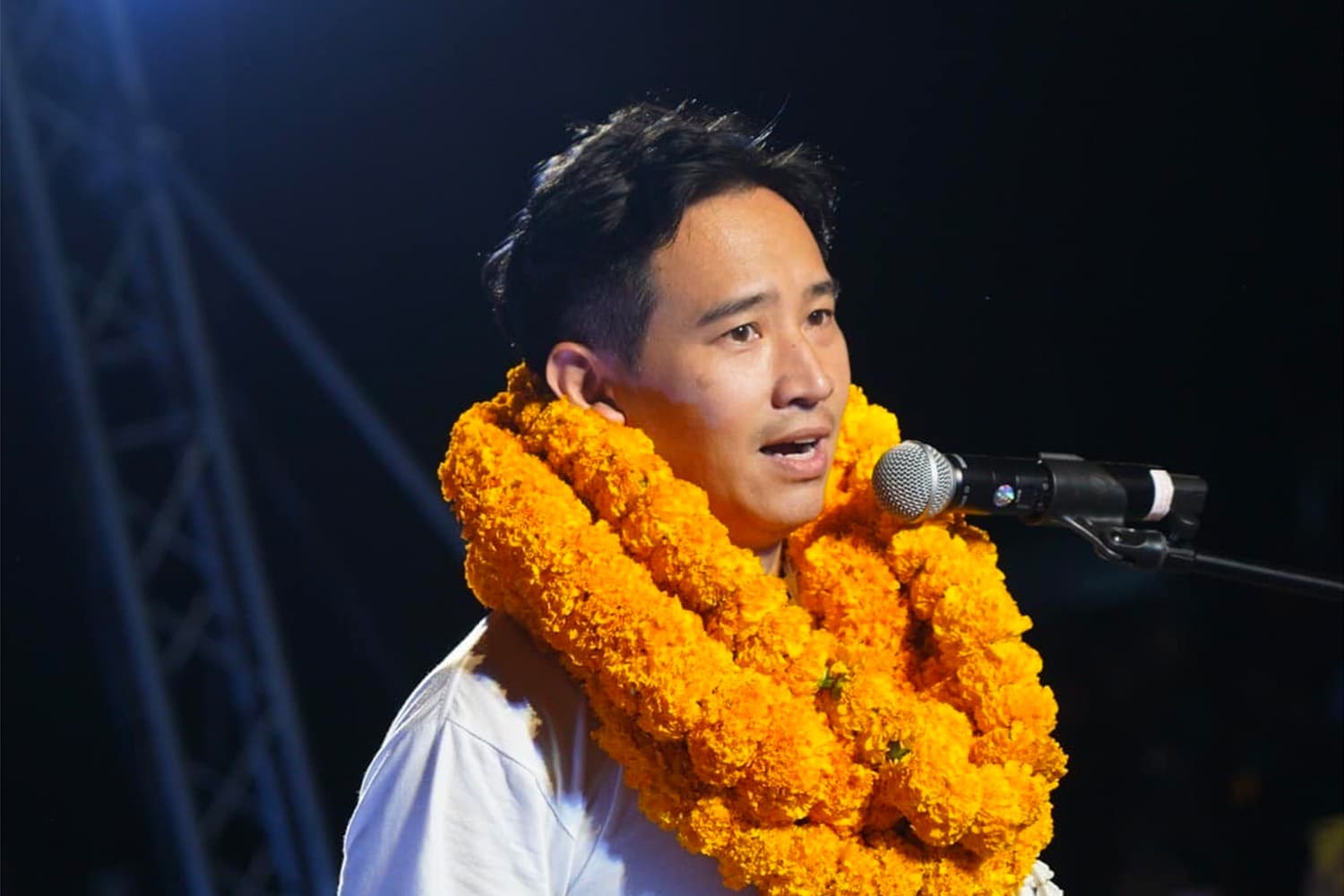 Pitha_advisor_to_the_party_leader_movefrowardwent_a_long_way_to_omkoi_SPACEBAR_Hero_dc87d3981c.jpg