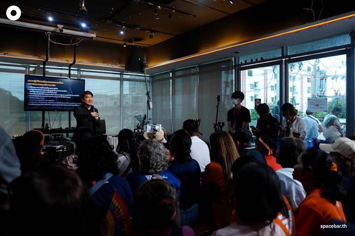 Piyabutr_Lecture_Constitutional_Court_SPACEBAR_Photo01_ce2e9ed9e7.jpg