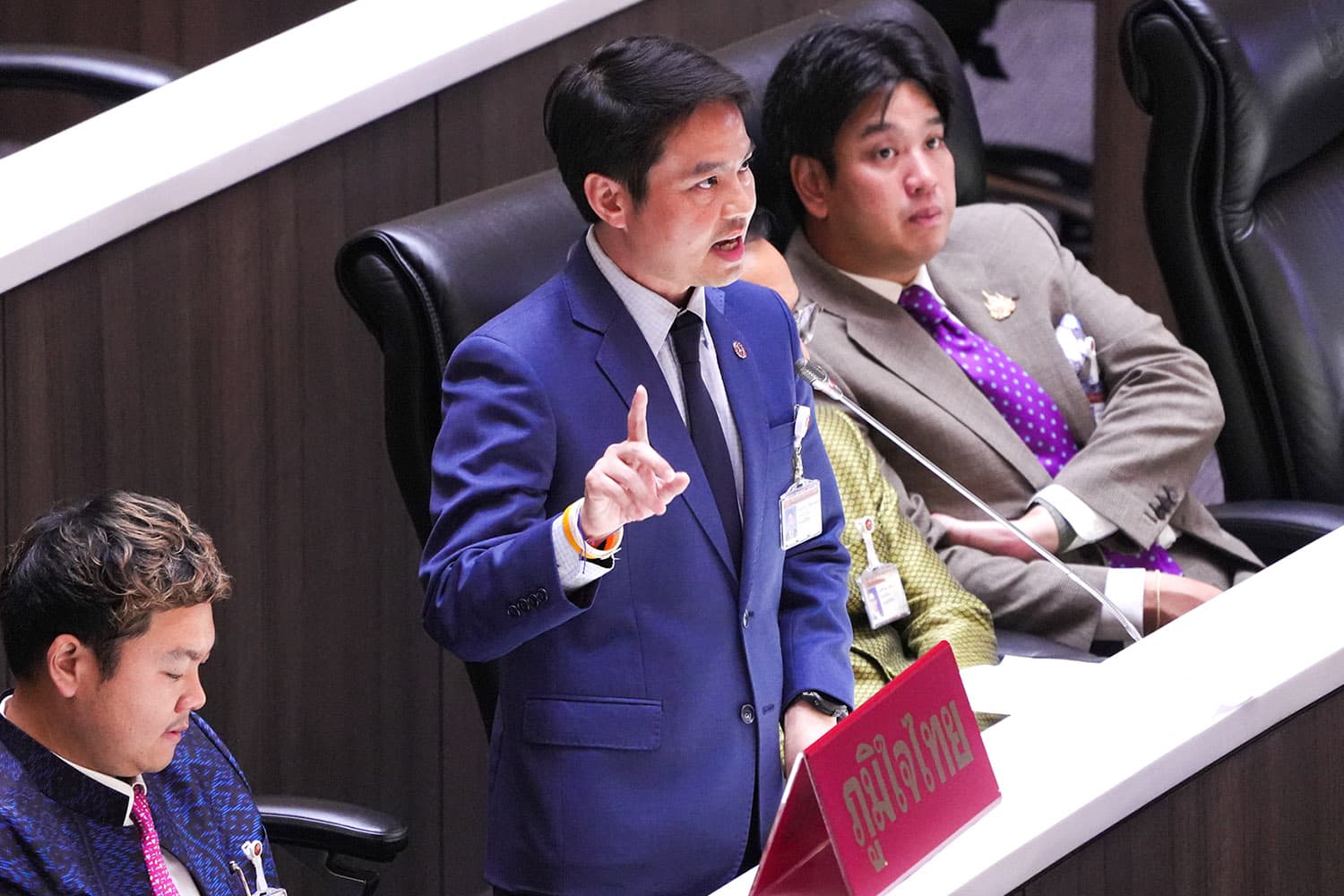 ‘ภท.’ ยอมถอยคนละก้าว ขอ ‘สภา’ ลดทิฐิแก้รธน.ด้วยสามัคคี