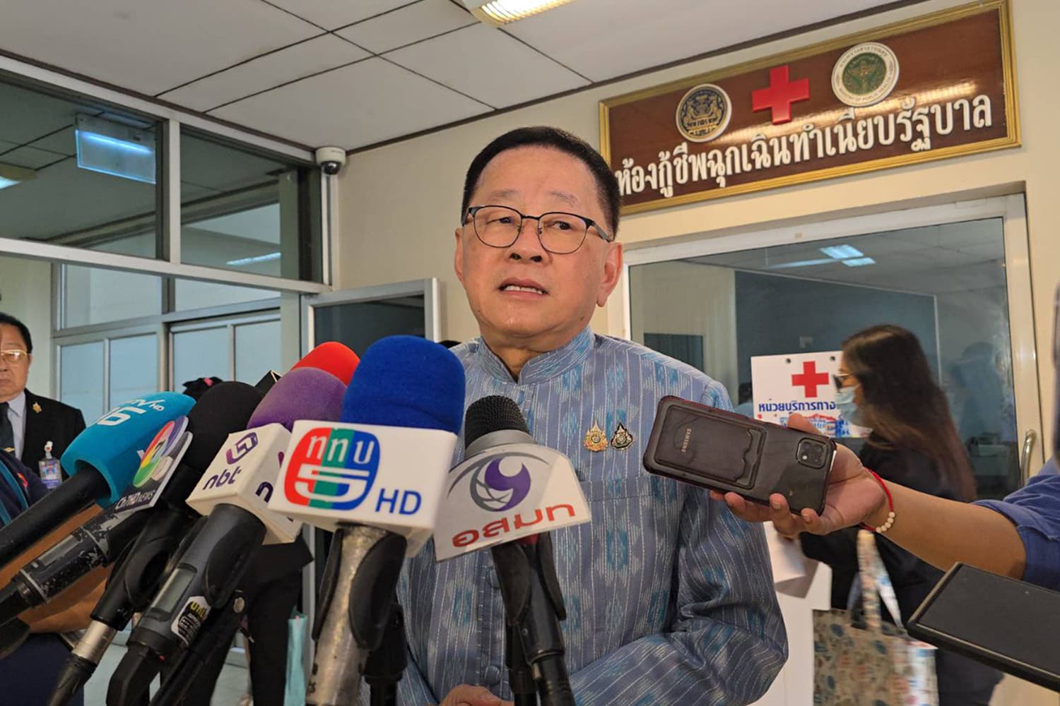 Prasert_Chantararuangthong_said_government_not_need_to_buy_opposition_M_Ps_SPACEBAR_Hero_eb062ae4d9.jpg