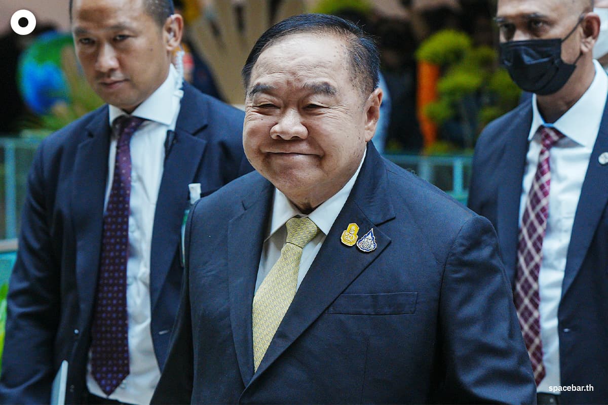 Prawit_Present_The_Secretariat_of_The_House_of_Representatives_First_Day_SPACEBAR_Photo02_b75cd52574.jpeg