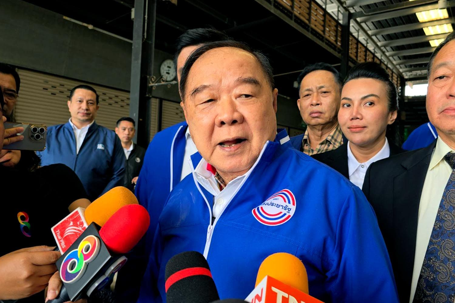 Prawit_did_not_answer_whether_he_was_prepared_to_meet_with_Thaksin_or_not_SPACEBAR_Hero_d83aacdd8a.jpg