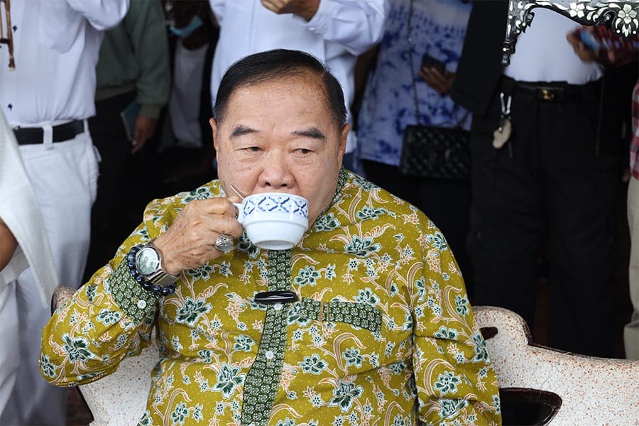 Prawit_goes_to_Nakhon_Si_Thammarat_Join_the_Makha_Bucha_Day_Festival_SPACEBAR_Photo01_0b98148c2b.jpeg