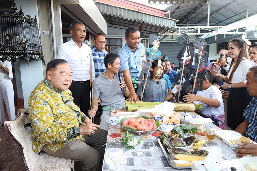 Prawit_goes_to_Nakhon_Si_Thammarat_Join_the_Makha_Bucha_Day_Festival_SPACEBAR_Photo02_278ddb0f58.jpeg