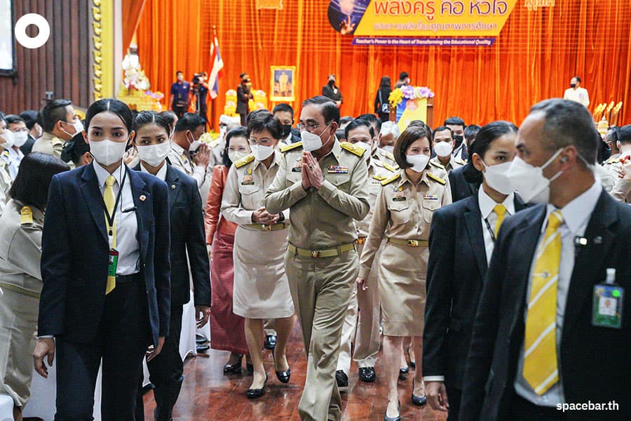 Prayut_Military_Teacher_Day_CRMA_SPACEBAR_Photo07_8e451364f4.jpeg