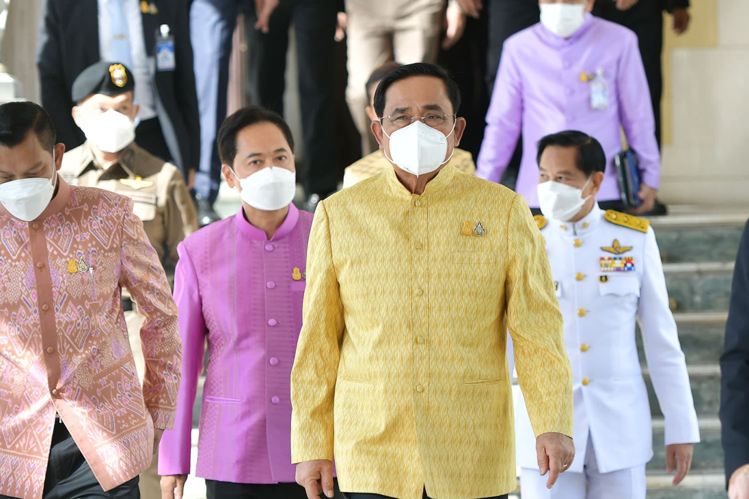 Prayut_prepares_to_join_the_party_Intensive_tutoring_in_law_M_Ps_before_the_opening_of_the_council_meeting_SPACEBAR_Hero_fed2eec7bf.jpeg