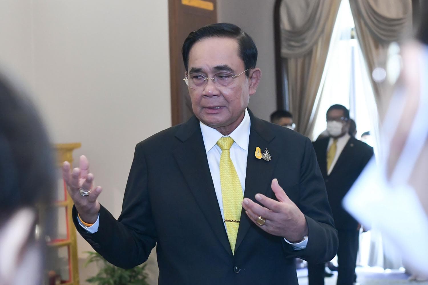 Prayut_work_at_the_Government_House_SPACEBAR_Hero_823ca15e39.jpeg