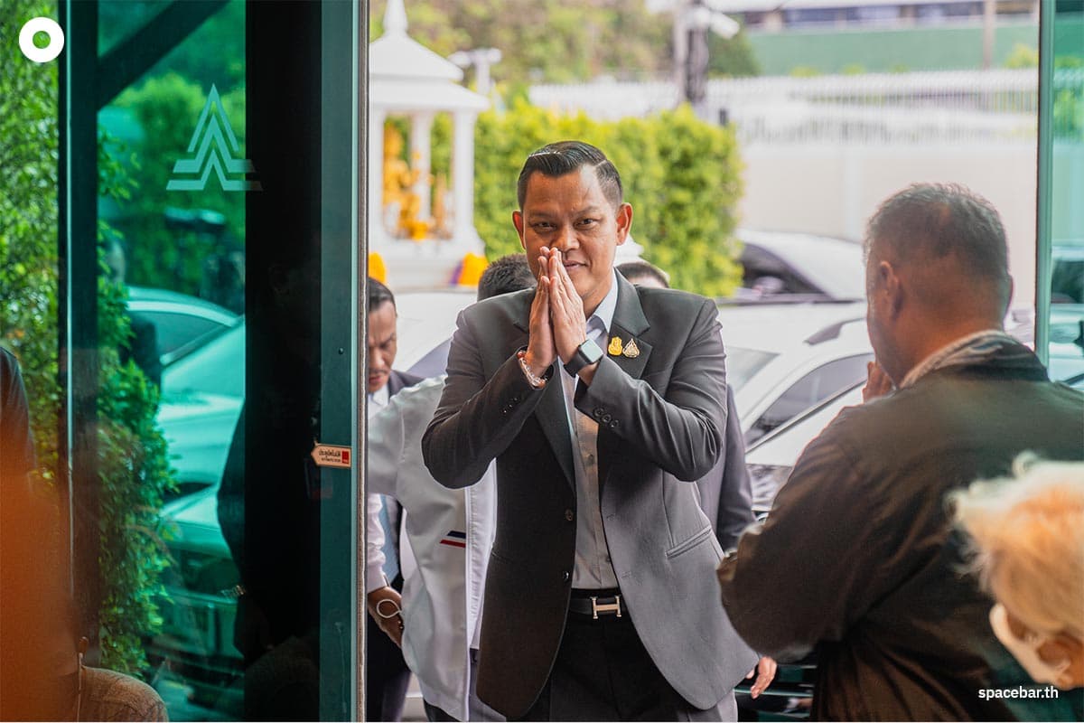 Prayuth_angry_after_asks_about_freep_vote_Senator_SPACEBAR_Photo02_9e7c337600.jpeg
