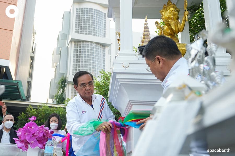 Prayuth_attended_the_merit_making_ceremony_of_United_Thai_Nation_Party_SPACEBAR_Photo04_dcfb3a293a.jpeg