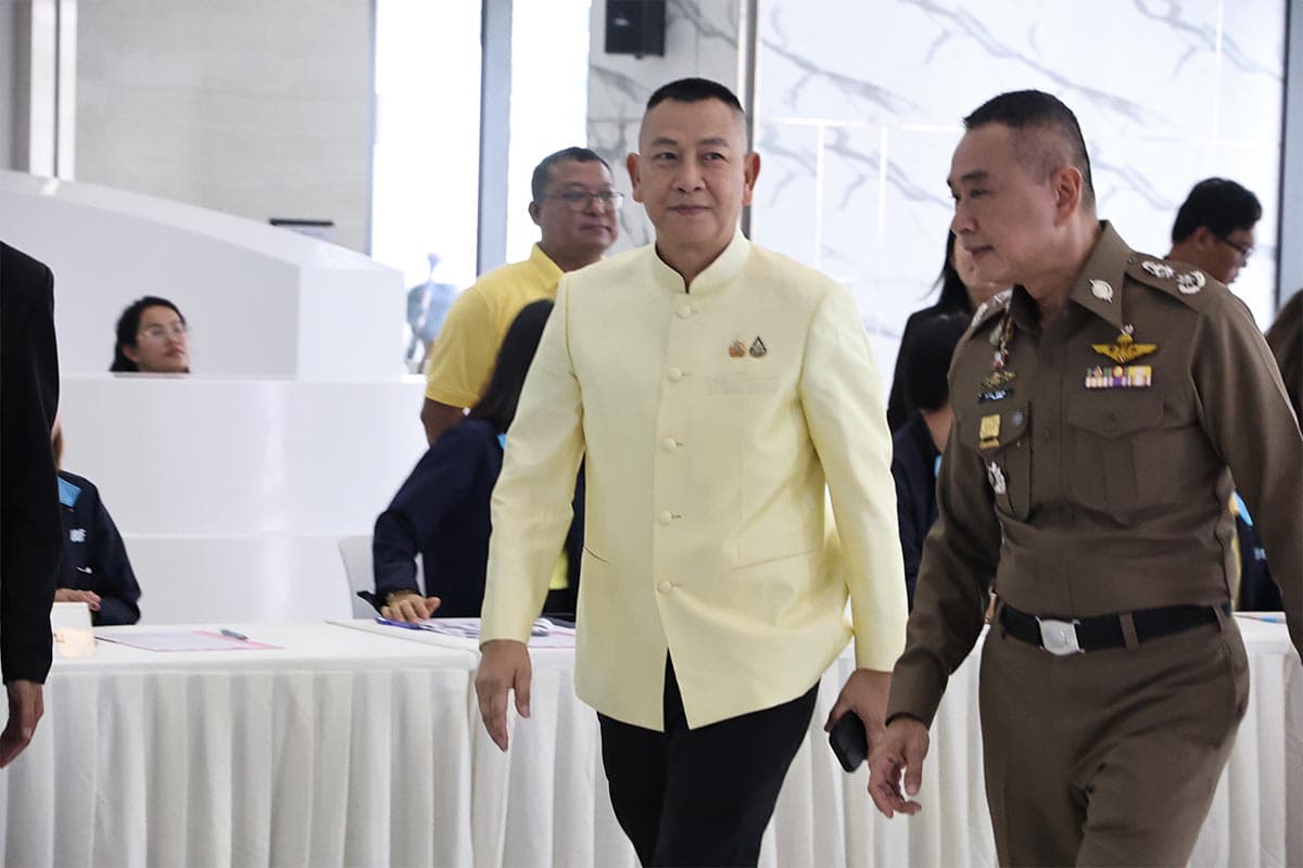 Prime_Minister_Pae_Thongthan_doesn_t_answer_NACC_asks_for_medical_records_of_Thaksin_sleeping_on_the_14th_floor_SPACEBAR_Photo03_e278c0efa5.jpg