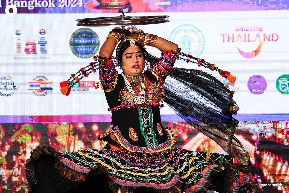 Prime_Minister_Pae_Thongthan_joins_in_opening_the_Diwali_festival_Bangkok_2024_SPACEBAR_Photo07_37ef368aed.jpg