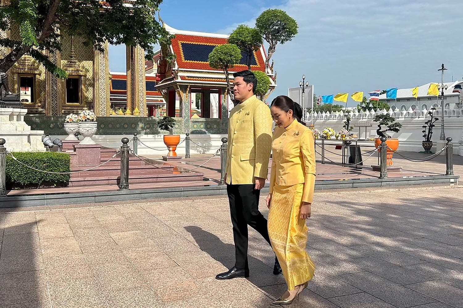 Prime_Minister_Pae_Thongthan_meets_with_His_Majesty_the_Supreme_Patriarch_SPACEBAR_Hero_1d8d13fcee.jpg