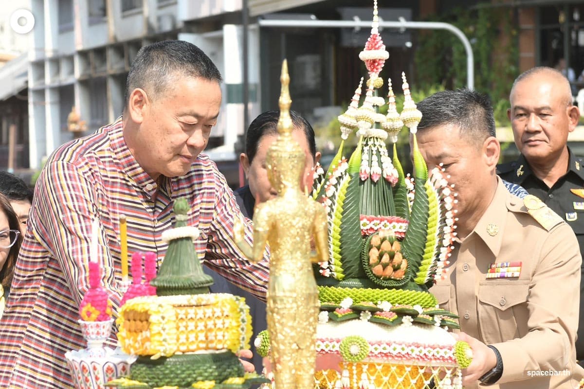 Prime_Minister_Settha_visits_the_government_inspection_area_in_Nakhon_Ratchasima_Province_SPACEBAR_Photo03_c78c10a67b.jpg