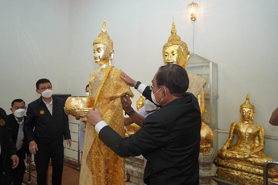 Prime_Minister_goes_to_Samut_Songkhram_SPACEBAR_Photo02_8d04787e50.jpeg