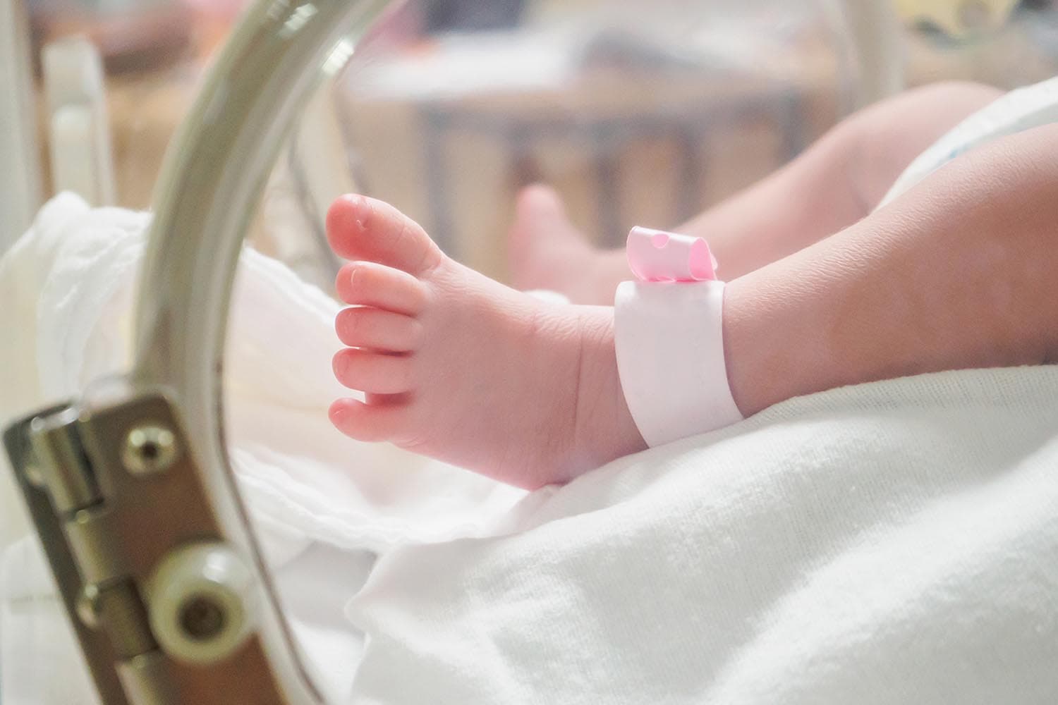 Prime_Minister_has_already_paid_1461_million_baht_in_support_for_raising_newborn_children_SPACEBAR_Hero_7aeae45ae8.jpeg