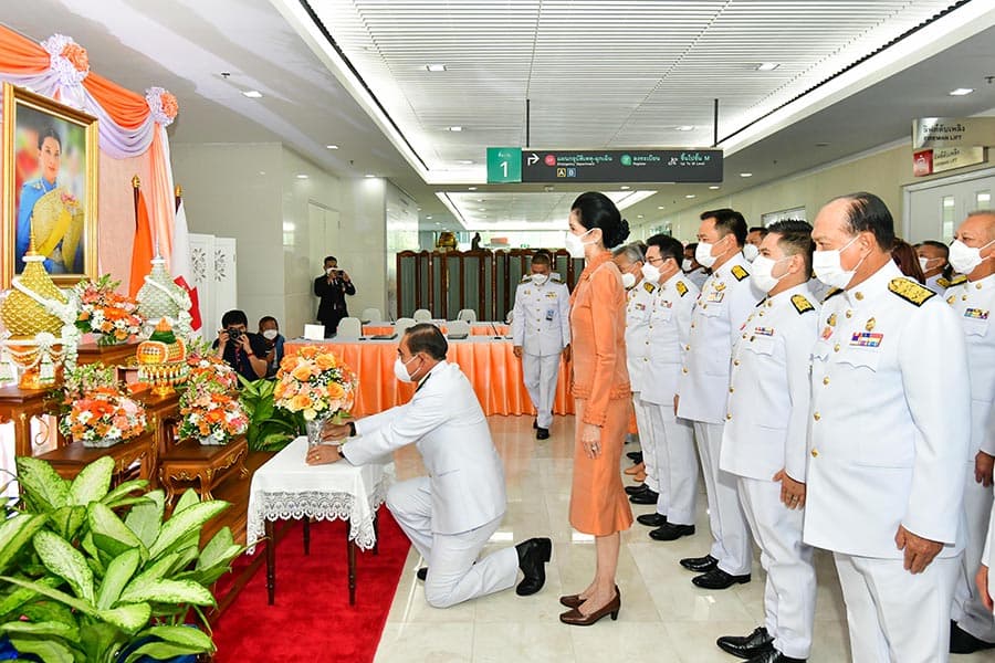 Prime_Minister_led_the_Cabinet_to_sign_the_blessing_SPACEBAR_Photo02_de2c582721.jpeg