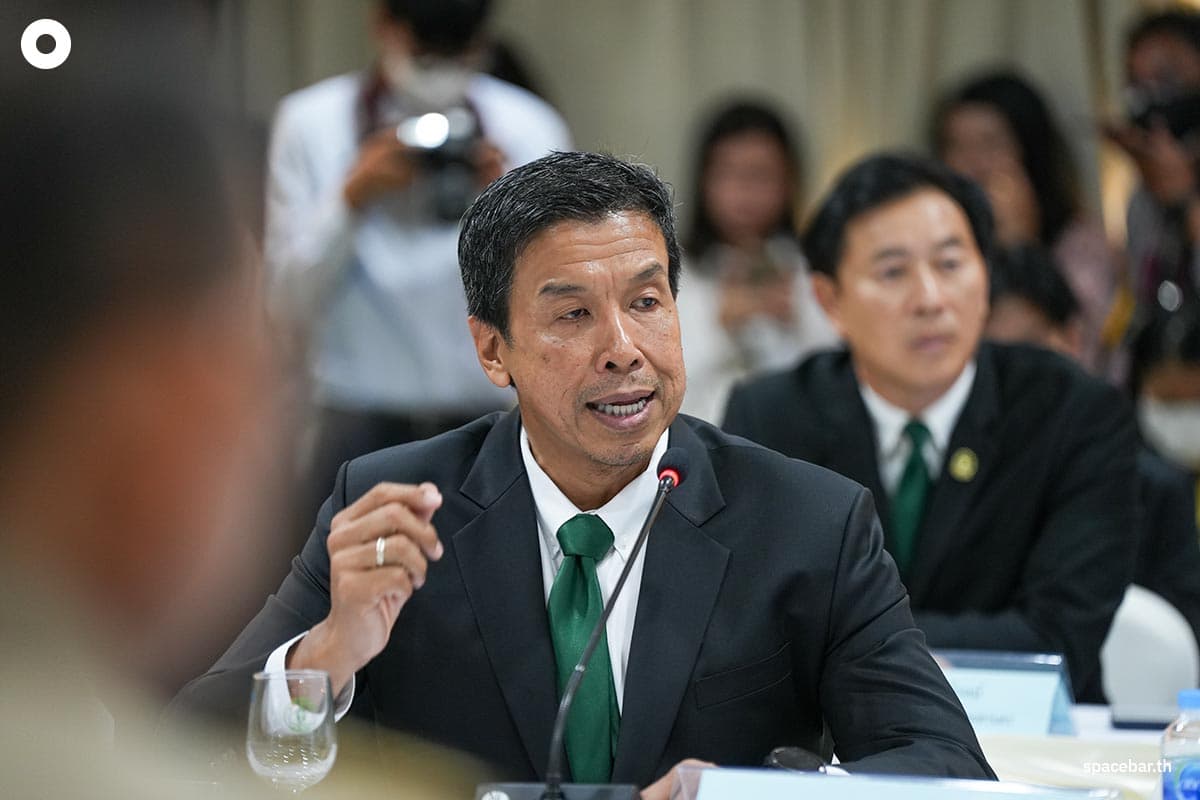 Prime_Minister_meets_with_the_Governor_of_Bangkok_SPACEBAR_Photo04_1ff2bbdeab.jpg