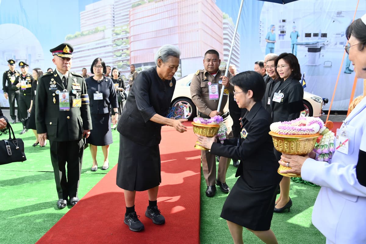 Princess-Maha-Chakri-Sirindhorn-presides-over-foundation-stone-ceremony-SPACEBAR-Photo01-1.jpg
