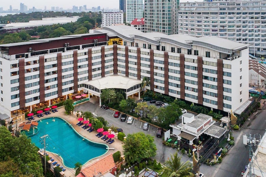 Property_Destination_Group_Mountain_Beach_Resort_pattaya_SPACEBAR_Photo02_4498ae8686.jpeg