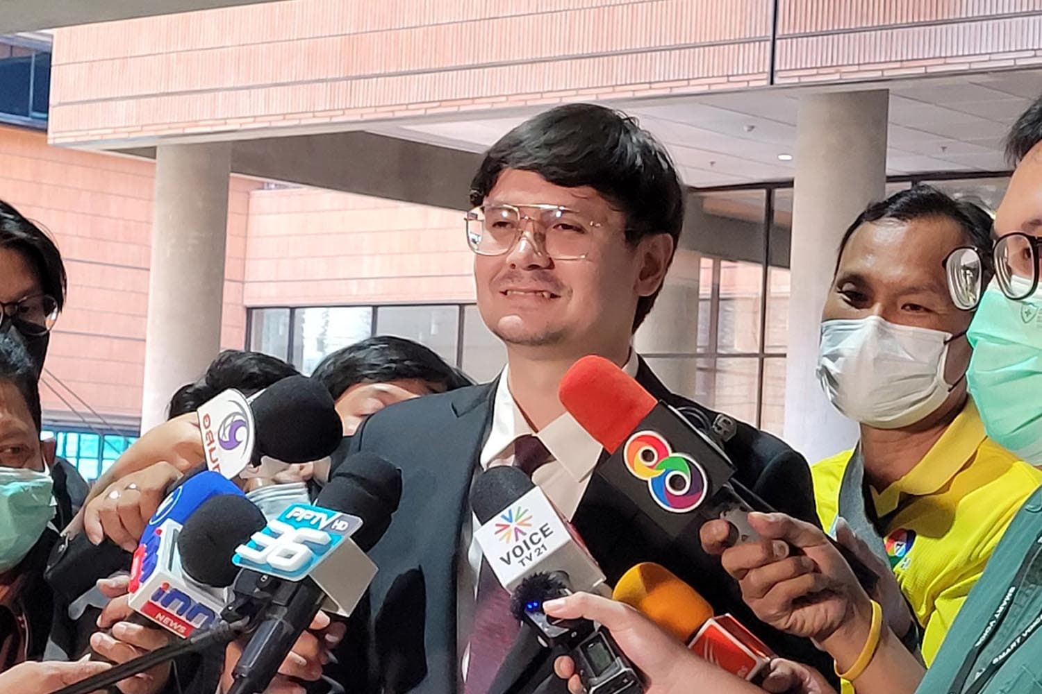 Rangsiman_says_there_are_Thai_people_behind_illegal_Chinese_capital_SPACEBAR_Hero_8cf35ca210.jpeg