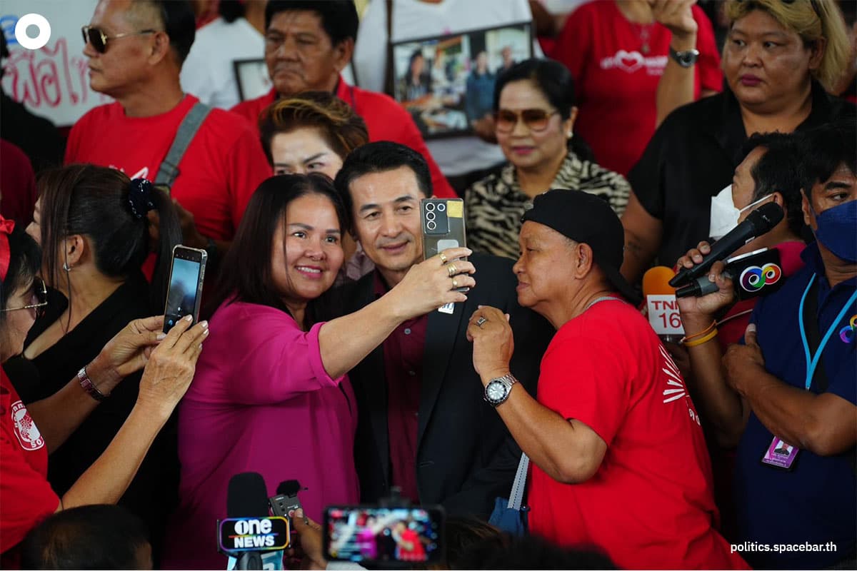 Red_Shirt_Support_Pheuthai_Party_Government_SPACEBAR_Photo01_e634433318.jpeg