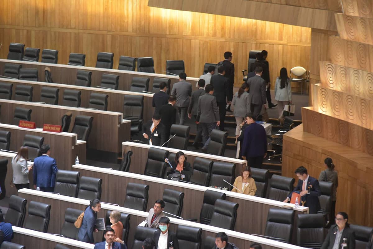 Revealing_the_story_behind_failed_meeting_of_House_of_Representatives_SPACEBAR_Photo03_ec29b03ef8.jpeg