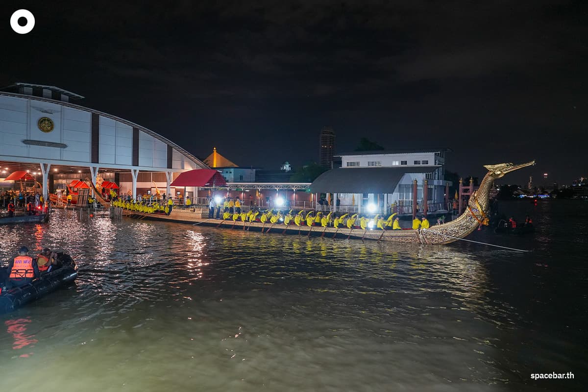 Royal_Thai_Navy_The_Royal_Barge_Procession_Suphannahong_SPACEBAR_Photo01_95d609178b.jpg