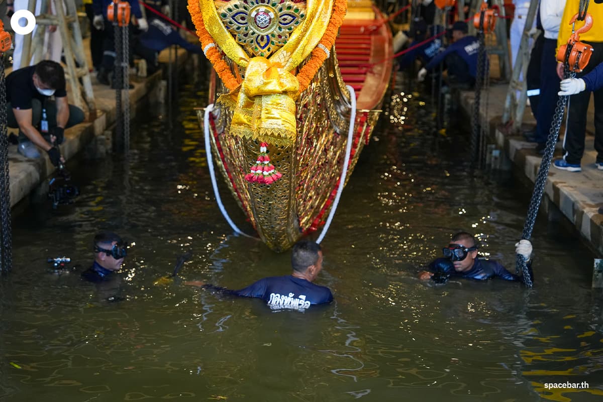 Royal_Thai_Navy_The_Royal_Barge_Procession_Suphannahong_SPACEBAR_Photo04_9973ab8992.jpg