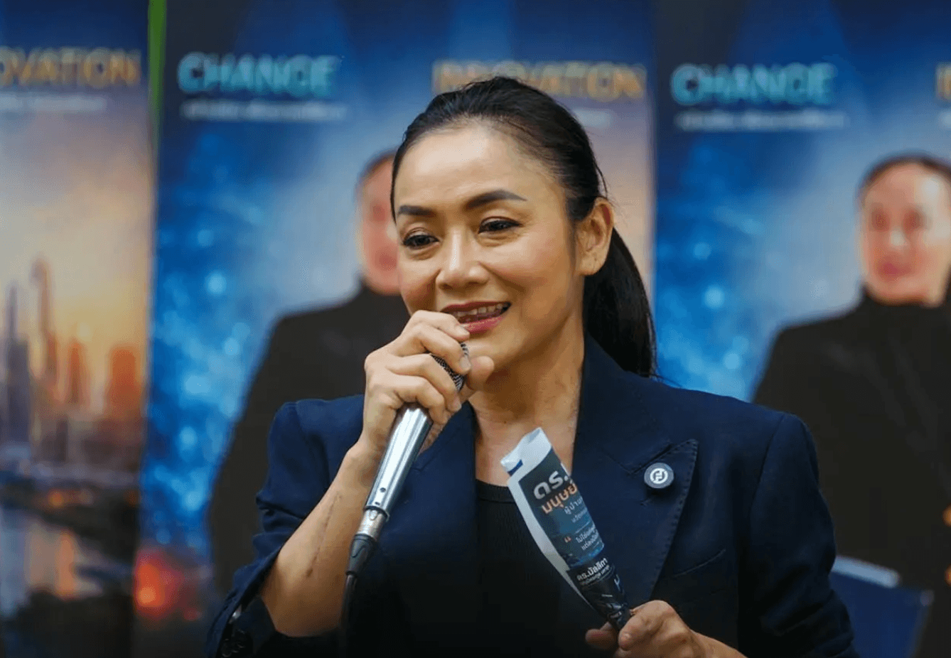 มัลลิกา บุญมีตระกูล มหาสุข หลังสนามผู้ว่า ฯ กทม.แบบสาแก่ใจแล้ว ก็พุ่งเป้ามาที่การกีฬาแห่งประเทศไทย เพื่อชิงเก้าอี้ผู้ว่าฯกกท.คนใหม่