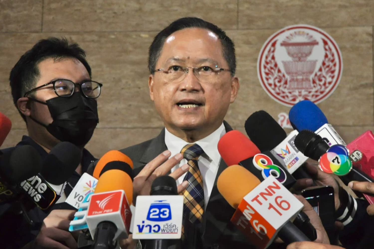 Senator_Wanchai_opposes_the_government_Send_the_court_to_interpret_SPACEBAR_Hero_df5b24ceb5.jpg