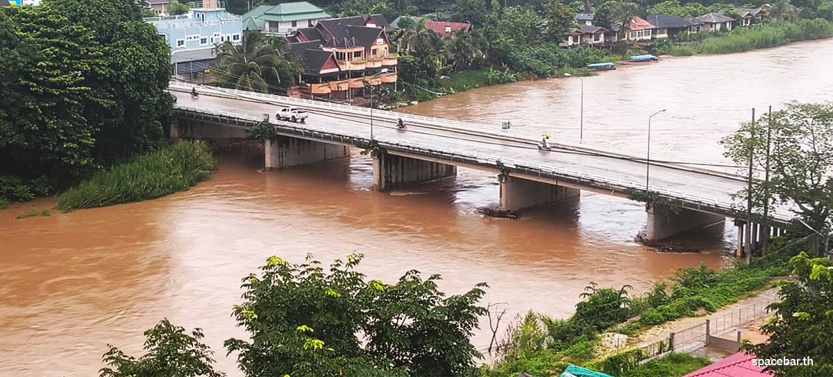 Shining-a-light-on-a-solution-to-the-problem-of-transboundary-pollution-contaminated-KokRiver-SPACEBAR-Photo03-1.jpg