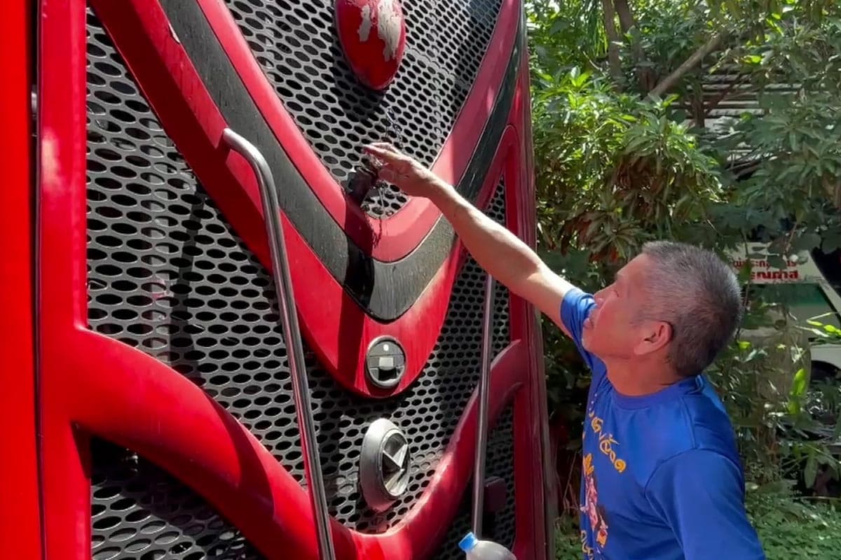 Should_buses_be_equipped_with_gas_Questions_reflect_solutions_to_systematic_problems_SPACEBAR_Photo03_804a292160.jpg