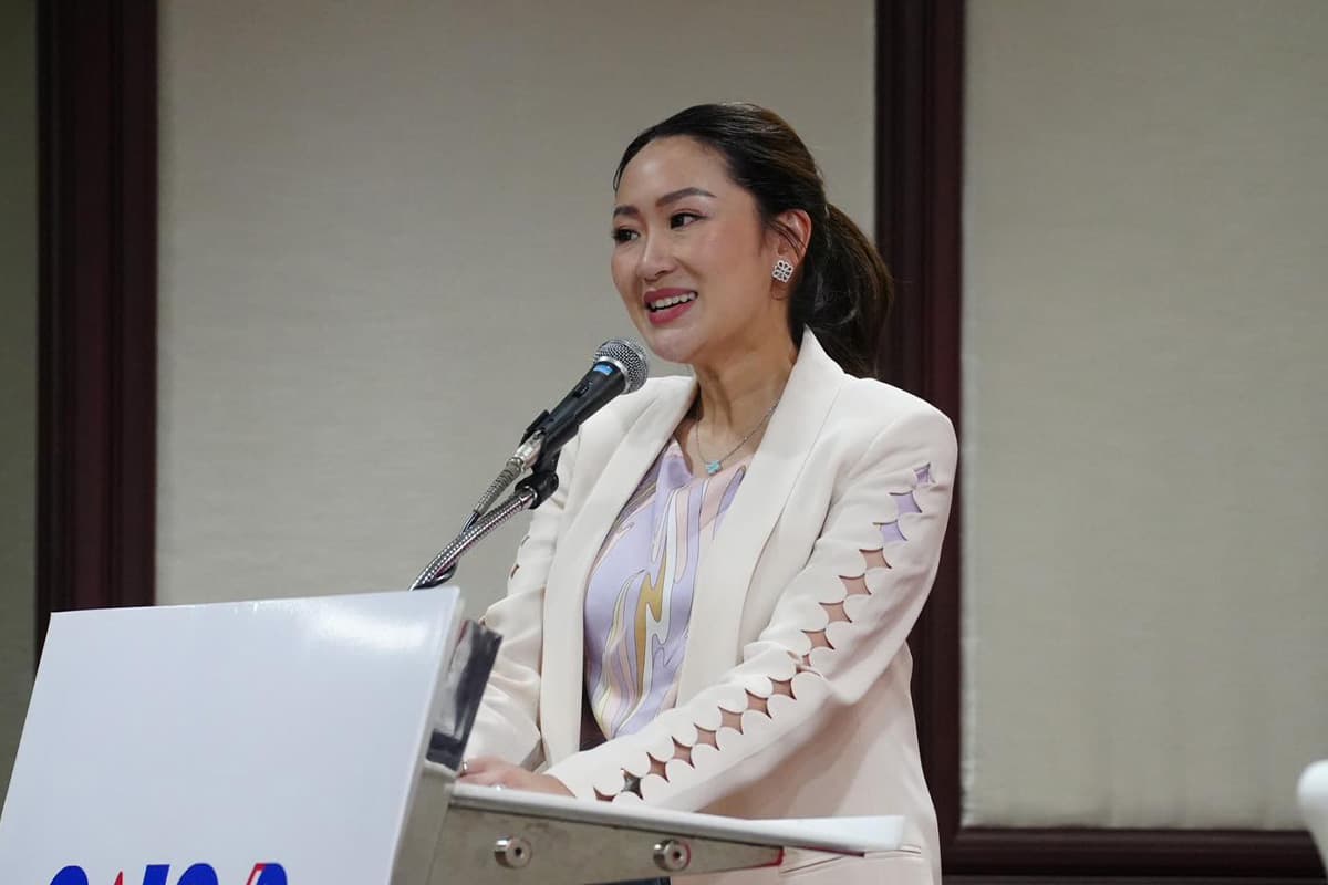 Srettha_praises_Paethong_Than_Suitable_to_sit_as_leader_of_the_Pheu_Thai_Party_SPACEBAR_Photo01_bab3aeb1b9.jpg