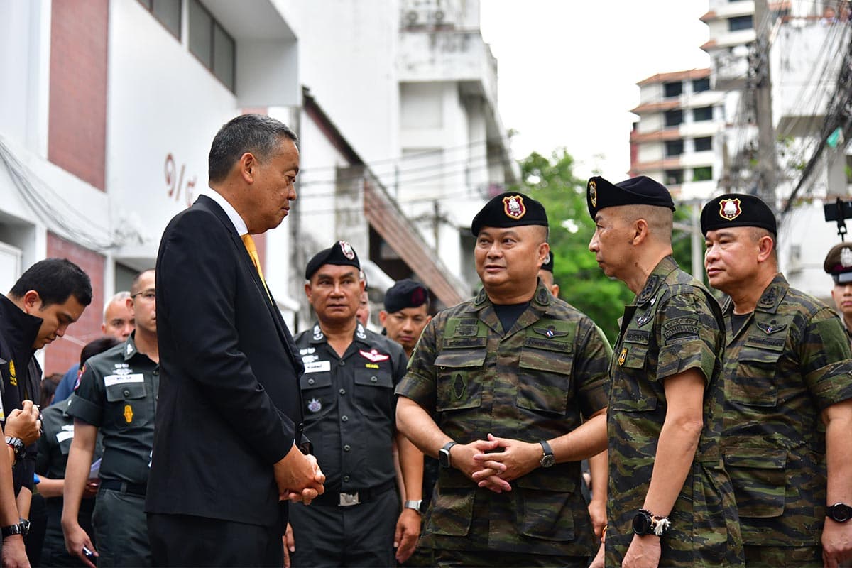 Srettha_visited_the_Border_Patrol_Police_Headquarters_SPACEBAR_Photo03_84dfea76cf.jpg